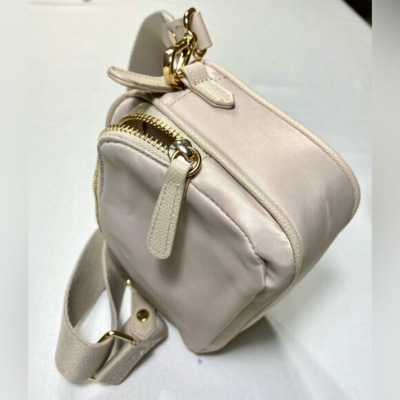 Small Shoulder Bag - Picture 8 of 15